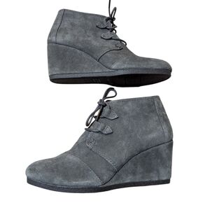 Toms Kala Forged Iron Grey Suede Desert Wedge Booties Size 8